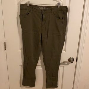 Eddie Bauer Elysian Skinny Twill Jeans in caper